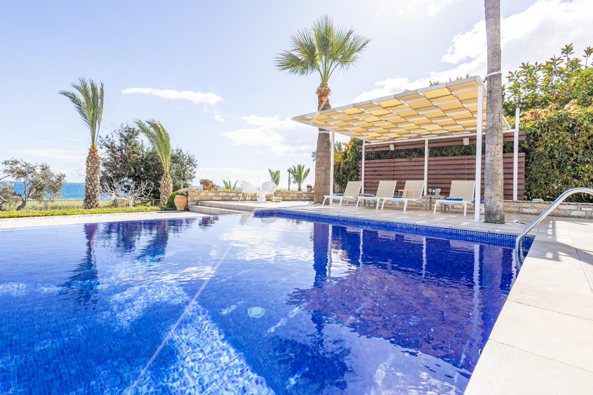 Villa Chrysta Agios Theodoros Bagian luar foto