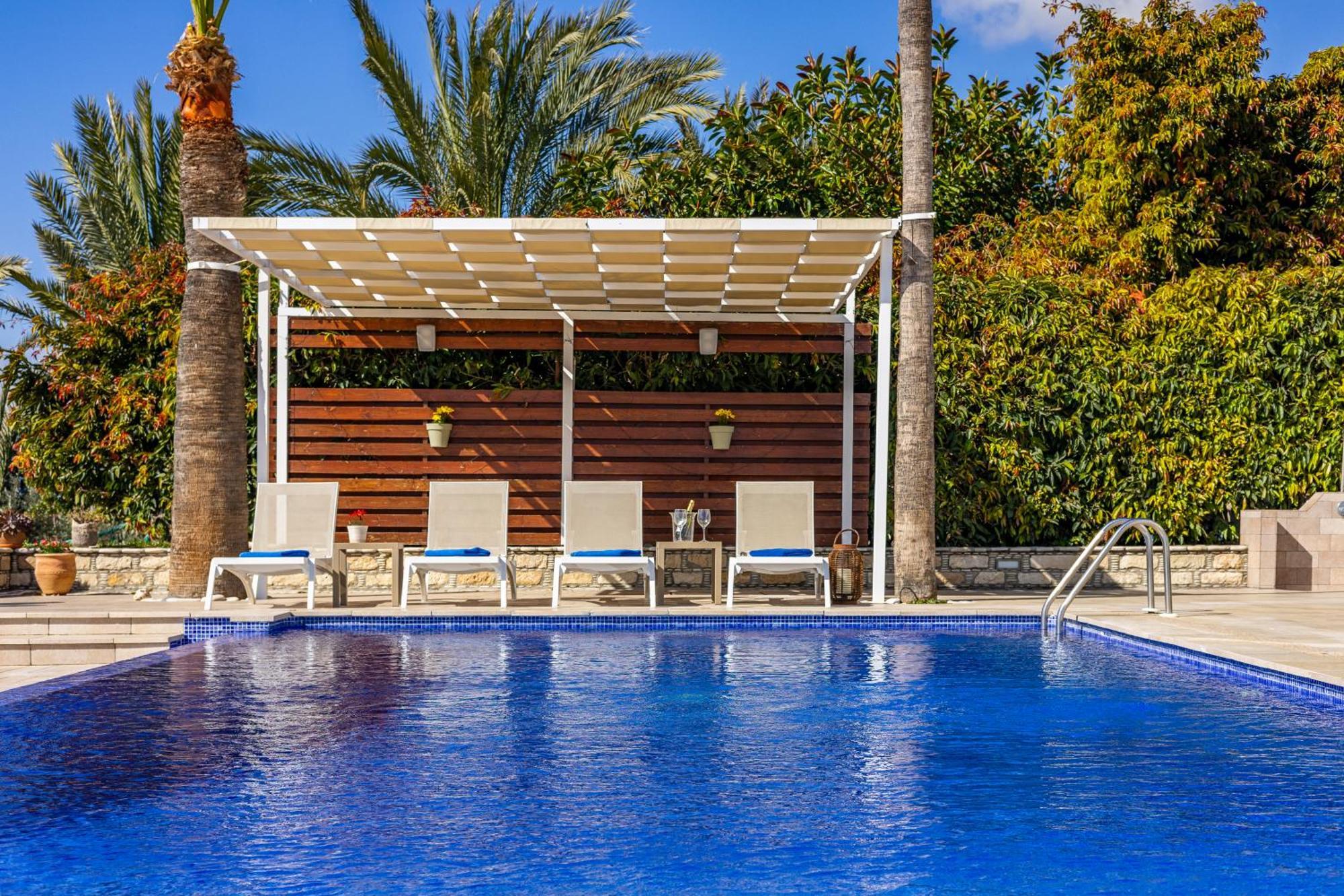 Villa Chrysta Agios Theodoros Bagian luar foto