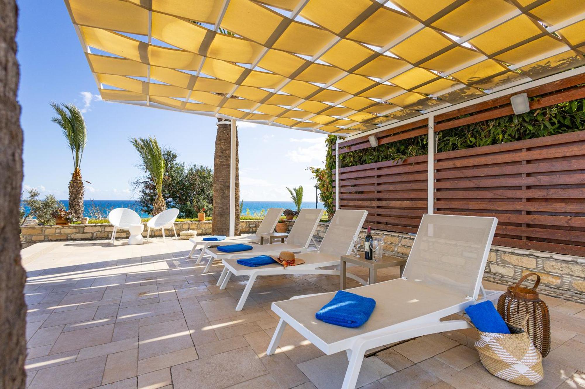 Villa Chrysta Agios Theodoros Bagian luar foto