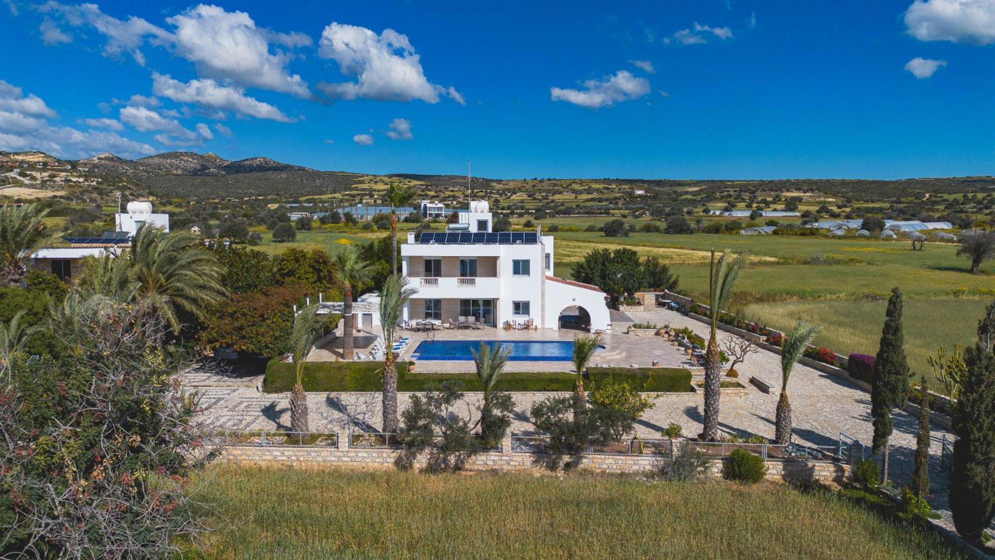 Villa Chrysta Agios Theodoros Bagian luar foto